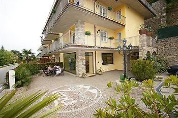 Hotel apartamentowy Terry Tremosine