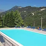 Terry Ξενοδοχείο με διαμερίσματα 4*